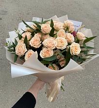 Букет Кремовые розы Латте в Песчанокопском